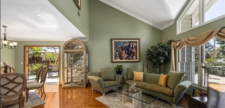 2 E Trenton Irvine, CA, 92620